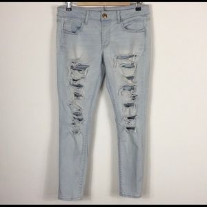 American Eagle Light Wash Distressed Jeggings